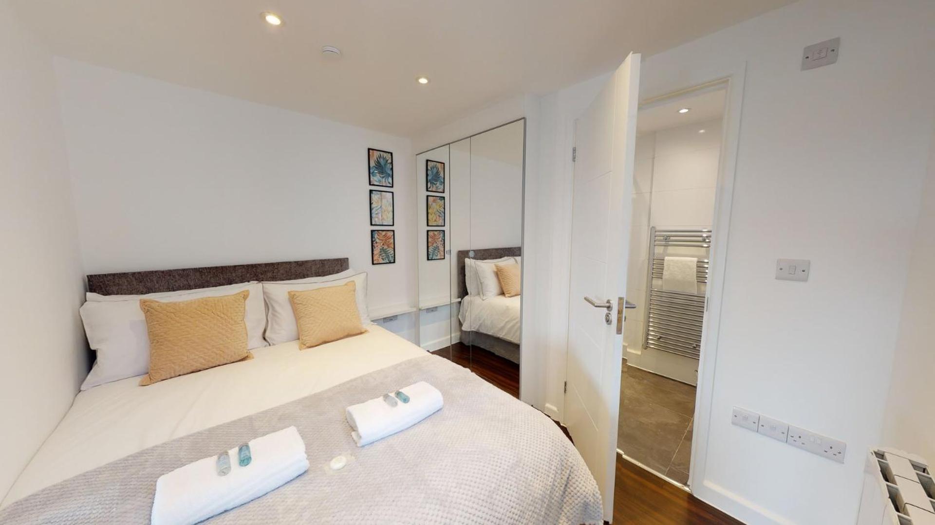 Stylish Apartment W/ Private Garden - Dog Friendly Newport Kültér fotó